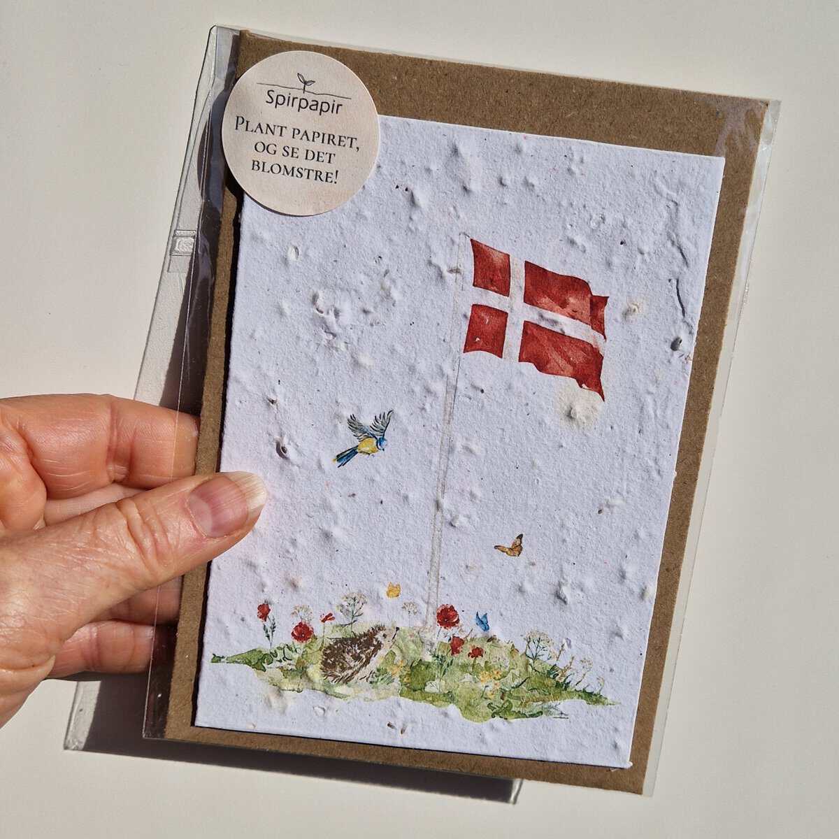 Fødselsdagskort af frøpapir med Dannebrog
