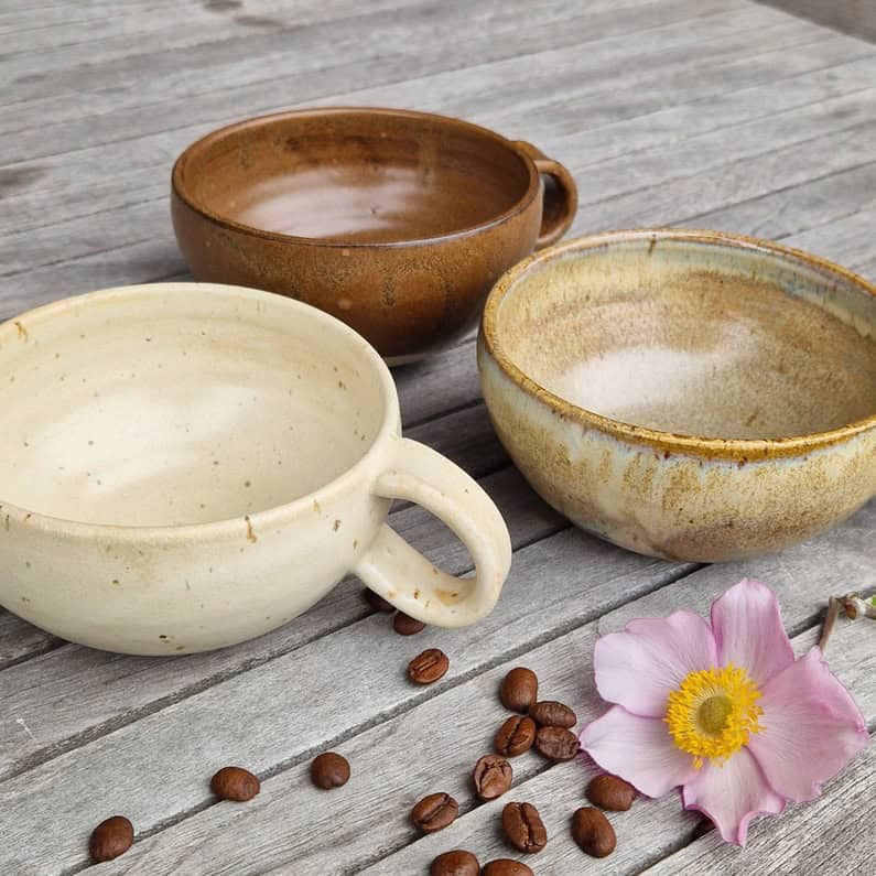 Cappuccino kop i keramik og flere farver fra Vangs Keramik